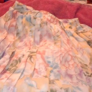Alfred Dunner 12p lovely light floral skirt